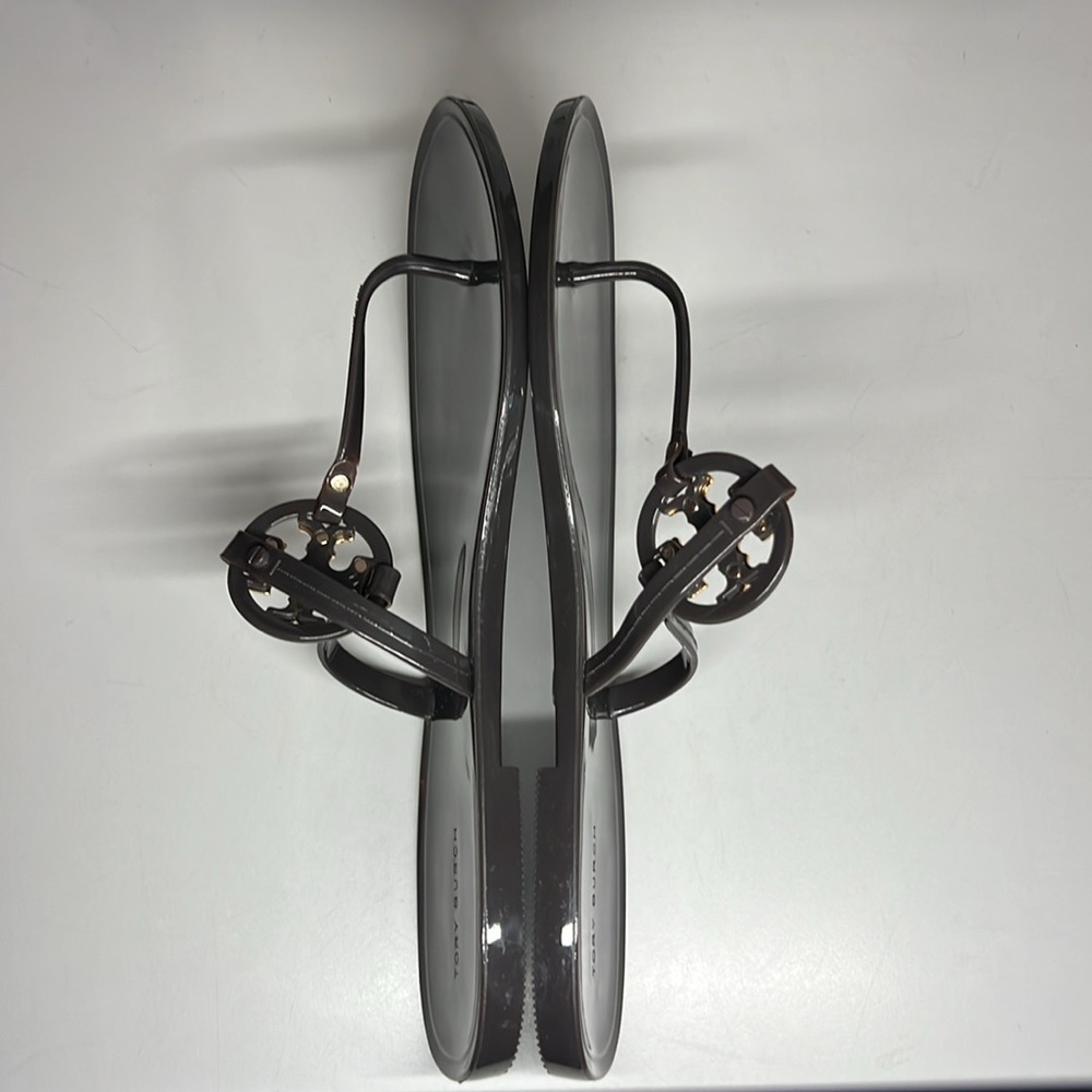 Tory Burch Mini Miller Jelly Thong Black
Sandal Women's Size 10 M - Picture 9 of 16